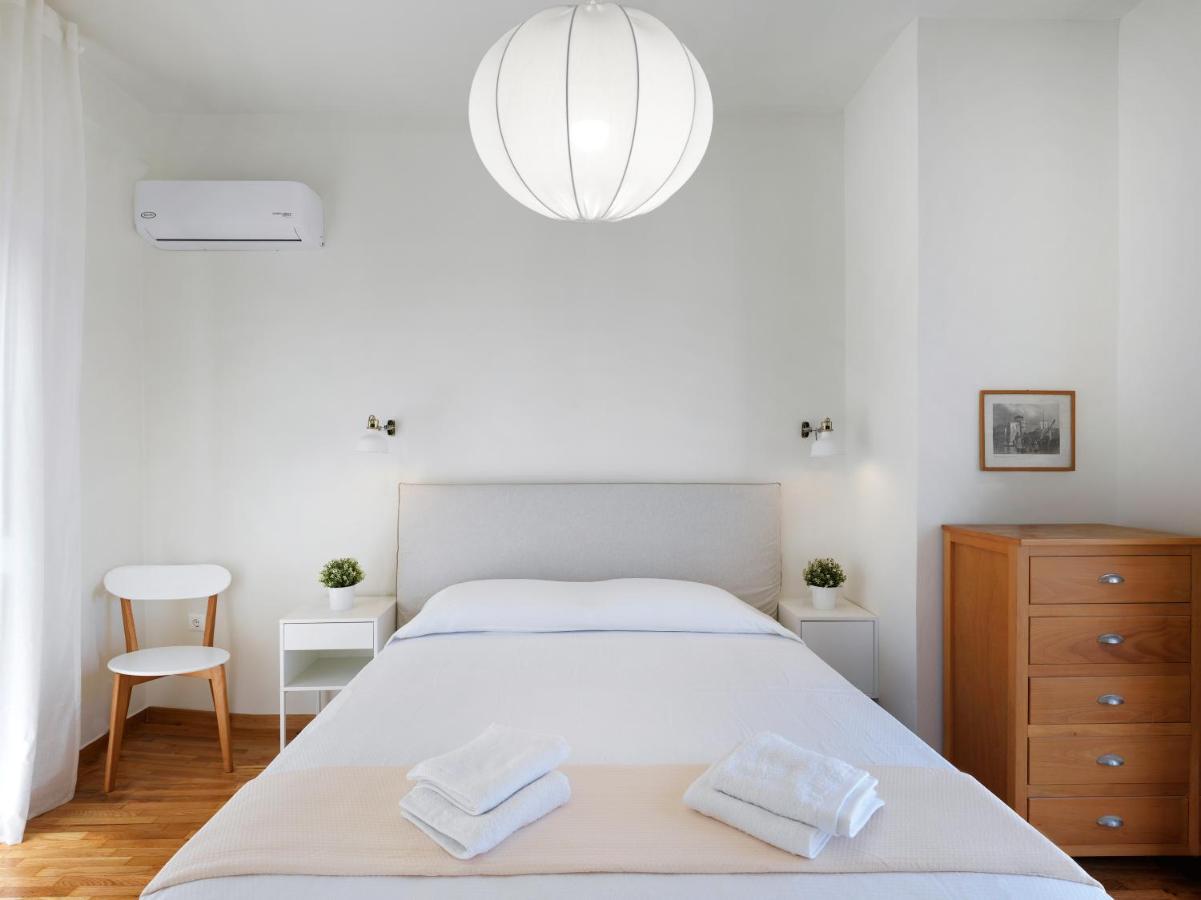 Modern Penthouse Overlooking Halkis Chalkís Extérieur photo